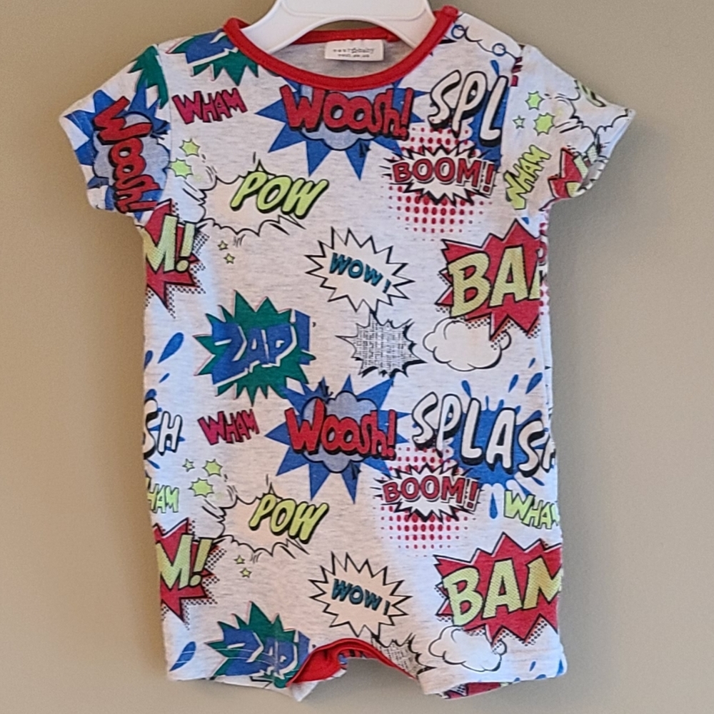 Comic strip print short sleeved romper